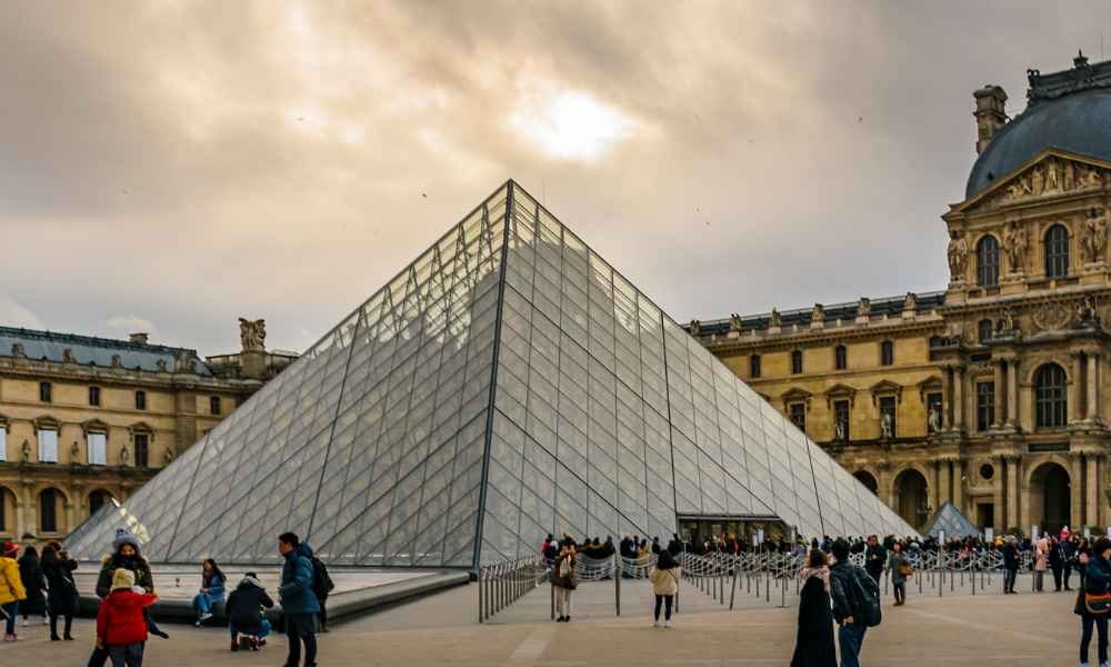 Why the Louvre Should Be on Your Travel Bucket List