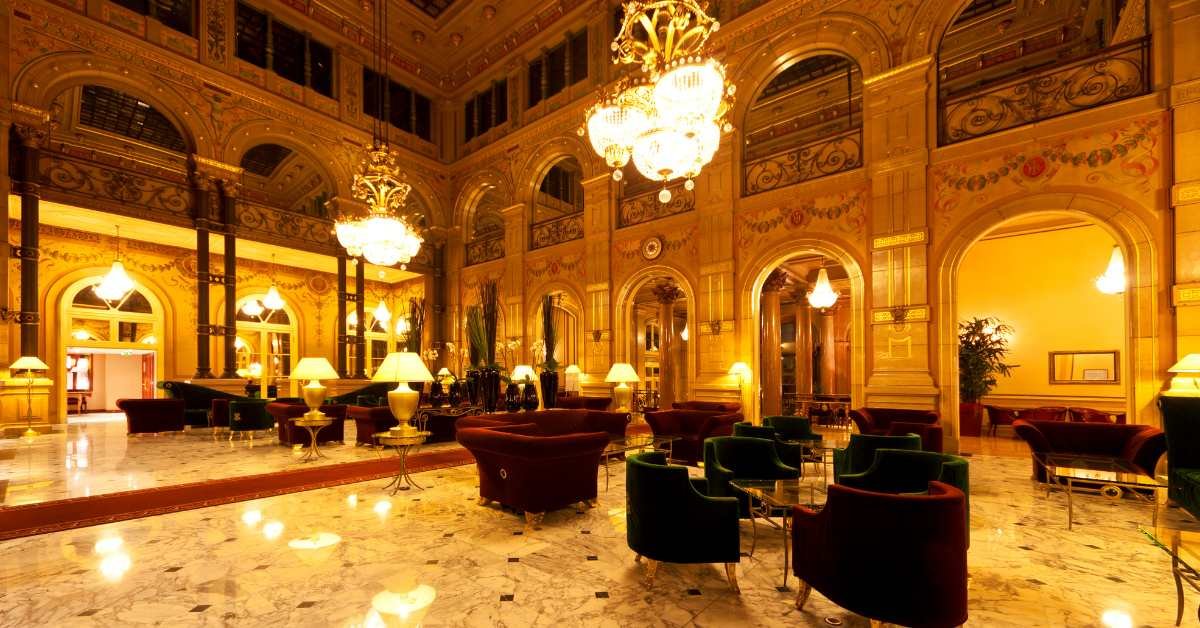 Best Hotels in Paris That Speak English