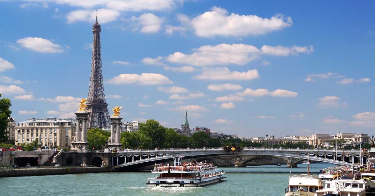 How to Book Seine River Cruise