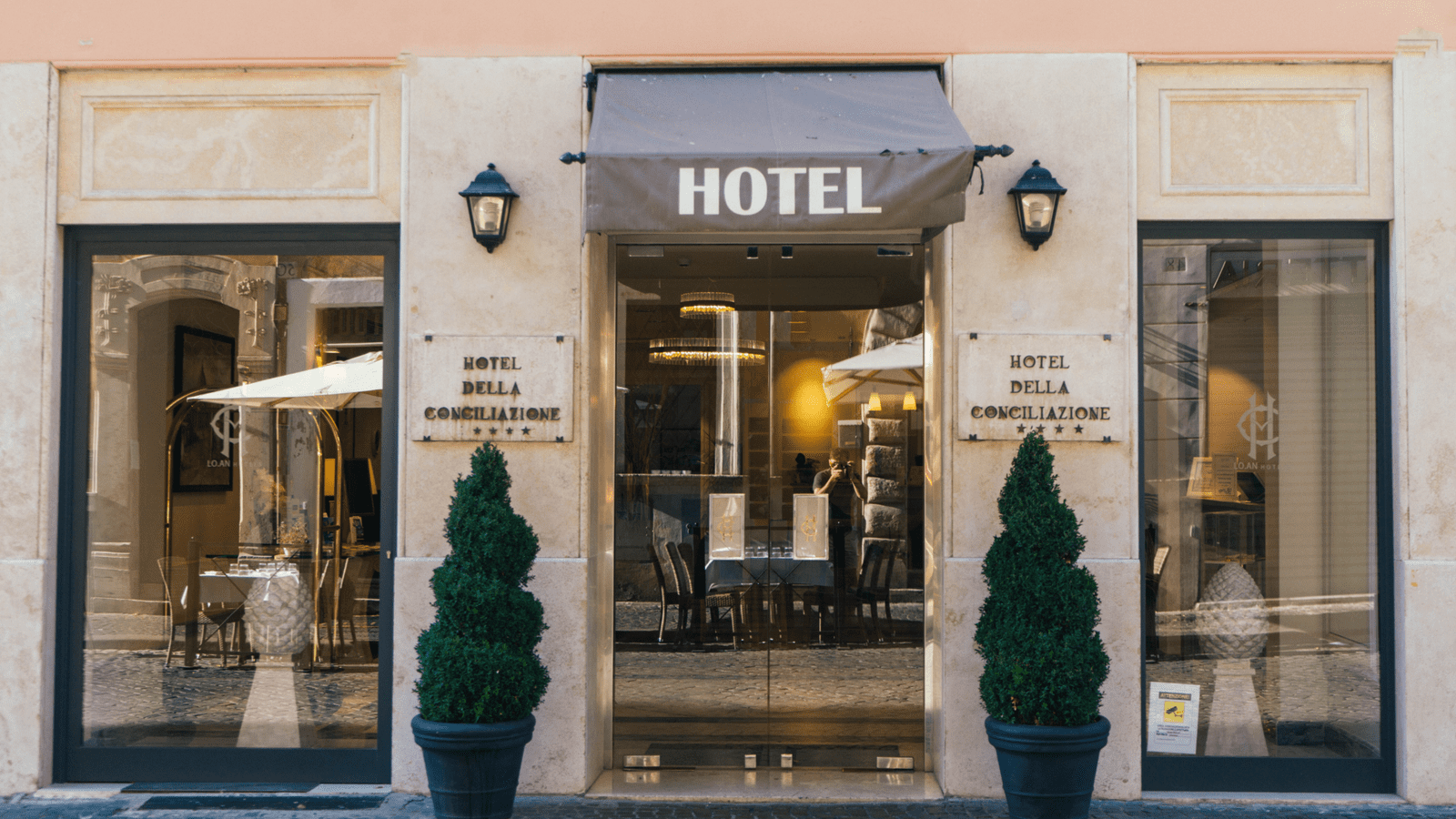 Best 5 Hotels in Paris that Speak English