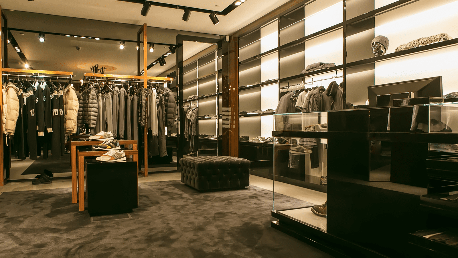 Men’s Clothing Shops in Westfield Les 4 Temps: My Fashionable Journey